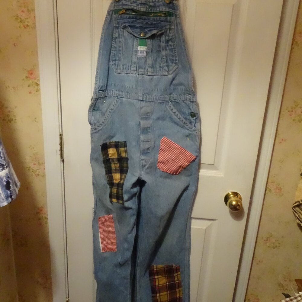 Bib overalls from Liberty with colorful patches, size 34 32 Hips 40"